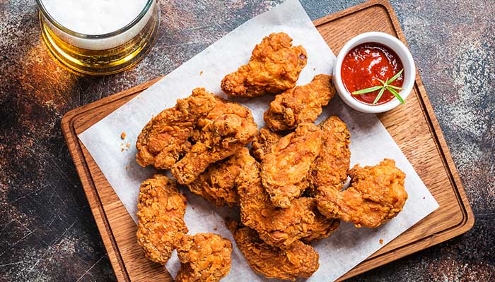 The best lunch and dinner appetizers at The Cove of Twin Falls include golden crispy fried chicken wings